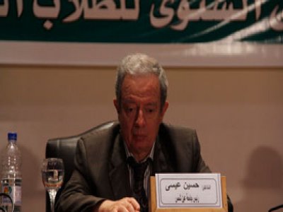 رئيس جامعة عين شمس مع المعيدين والمدرسين المساعدين لحل مشكلاتهم