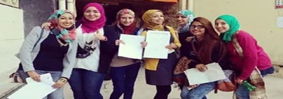 التفاعل مع المجتمع يكسب الطالبة مهارات الإبداع
